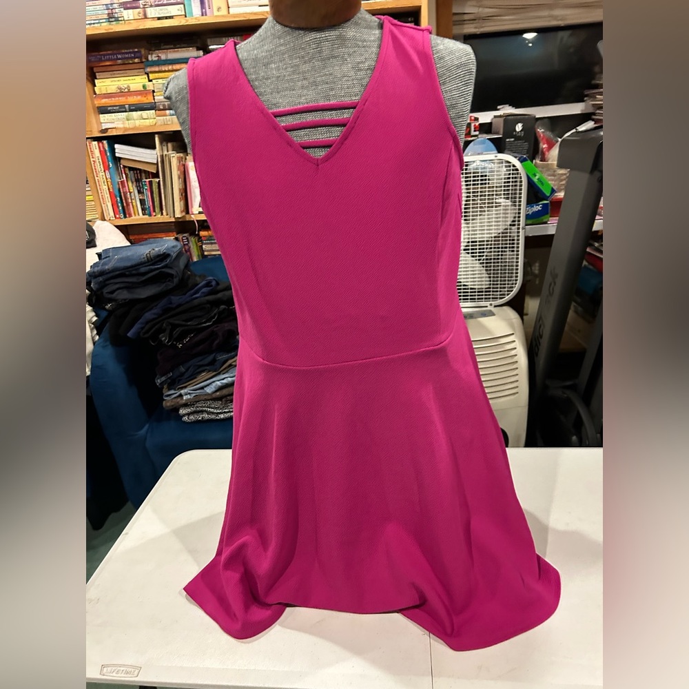 Sleeveless pink dress